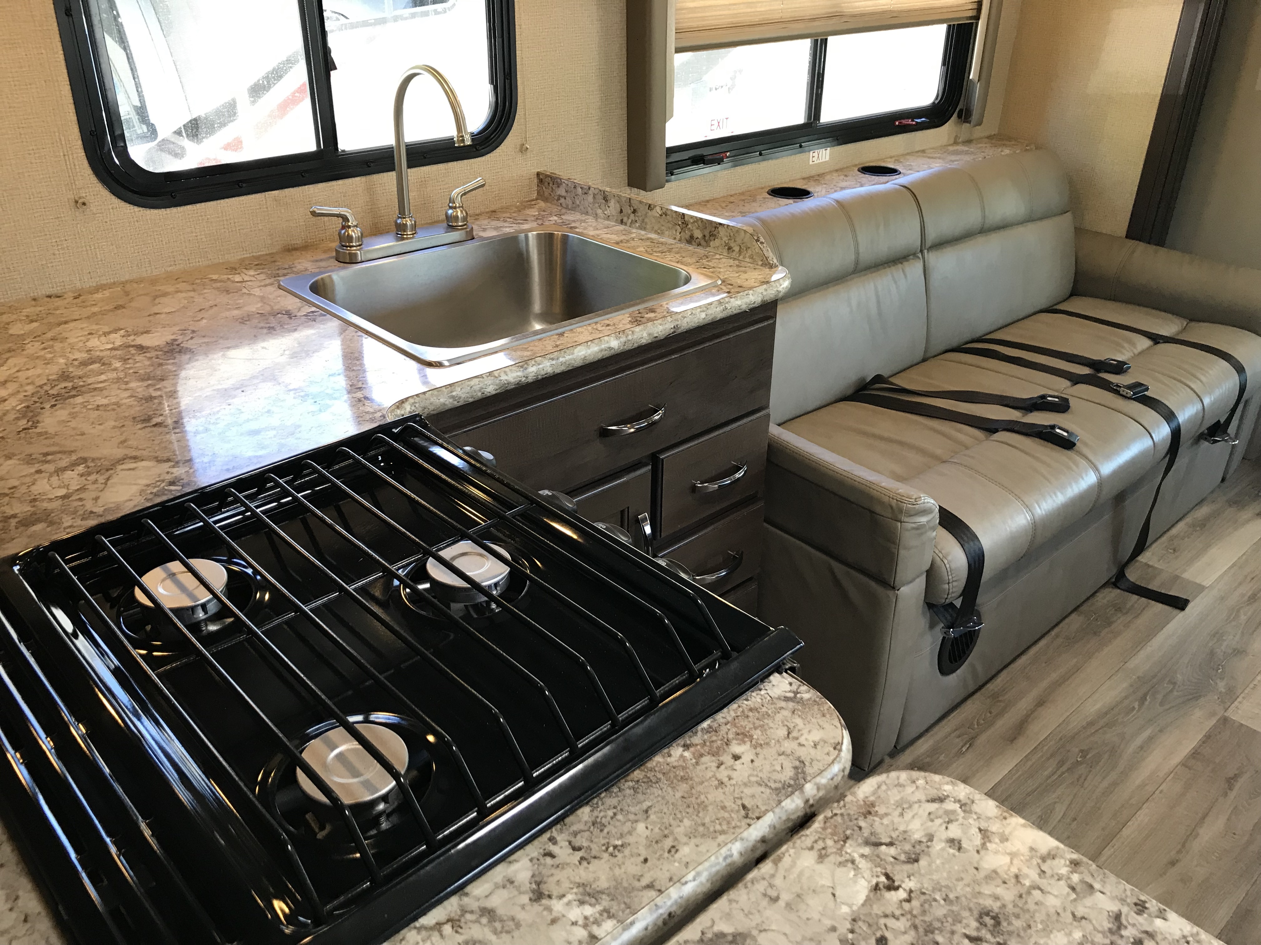 2019 Thor Motor Coach Fourwinds 30D interior kitchen